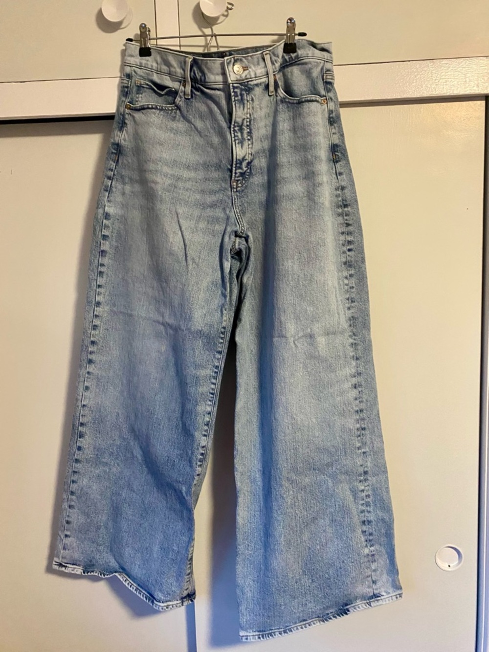 EXPRESS High Rise Wide Leg Jeans – Light Wash Vintage / Effortless Cool Girl